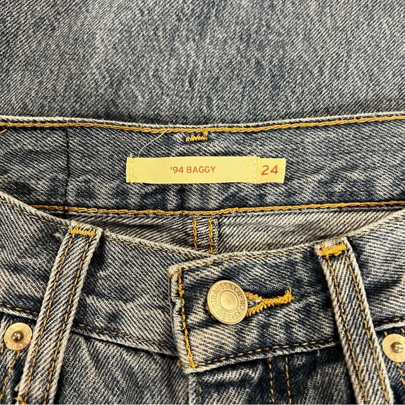 Women Levi’s jeans -94 Baggy size 24. - Picture 6 of 7